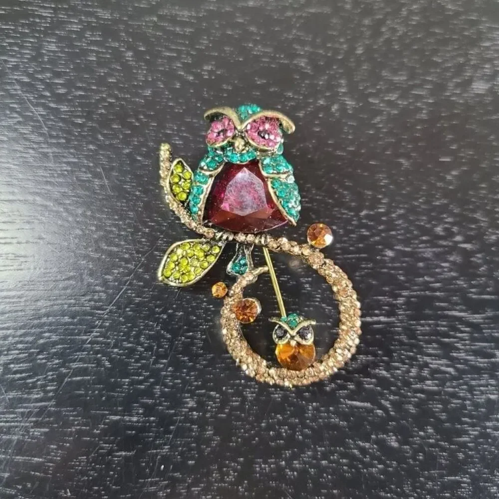 Multicolor Rhinestone Owl Brooch Pin Gold Tone Crystal Bird Women's Fashion Gift